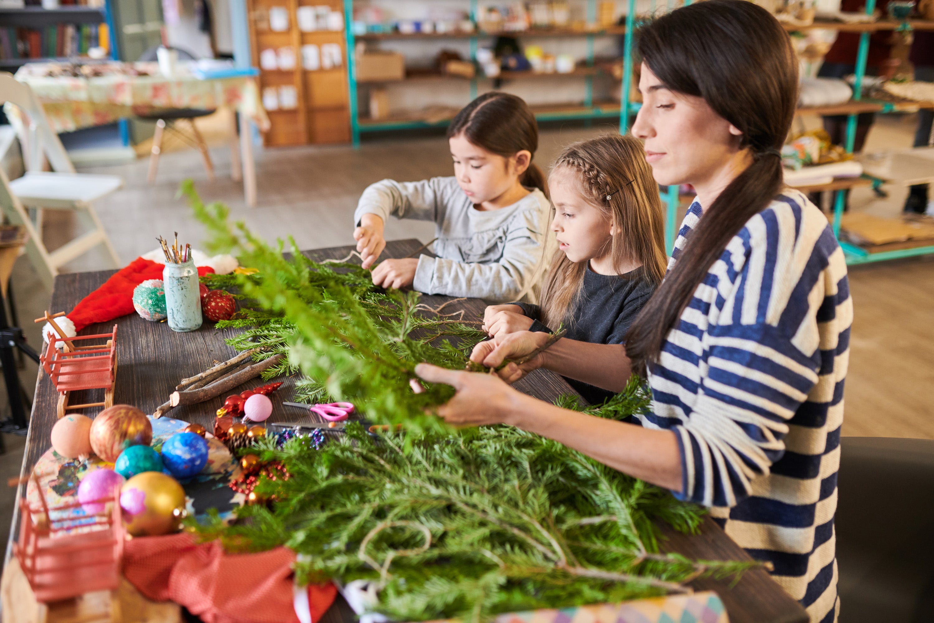 five-holiday-crafts-you-can-do-at-home-the-christmas-poop-log