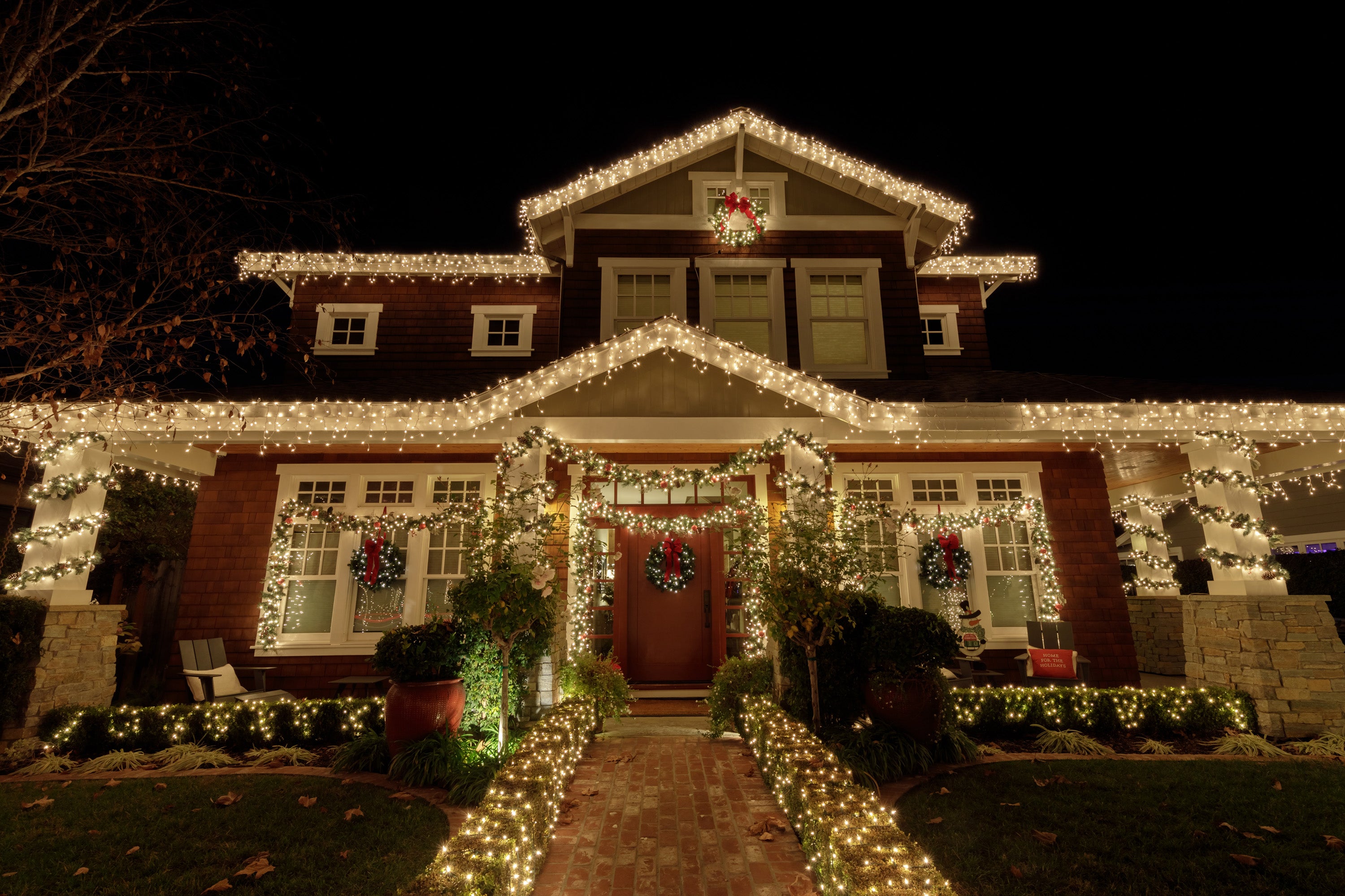 Five Fun Holiday Lighting Ideas – The Christmas Poop Log